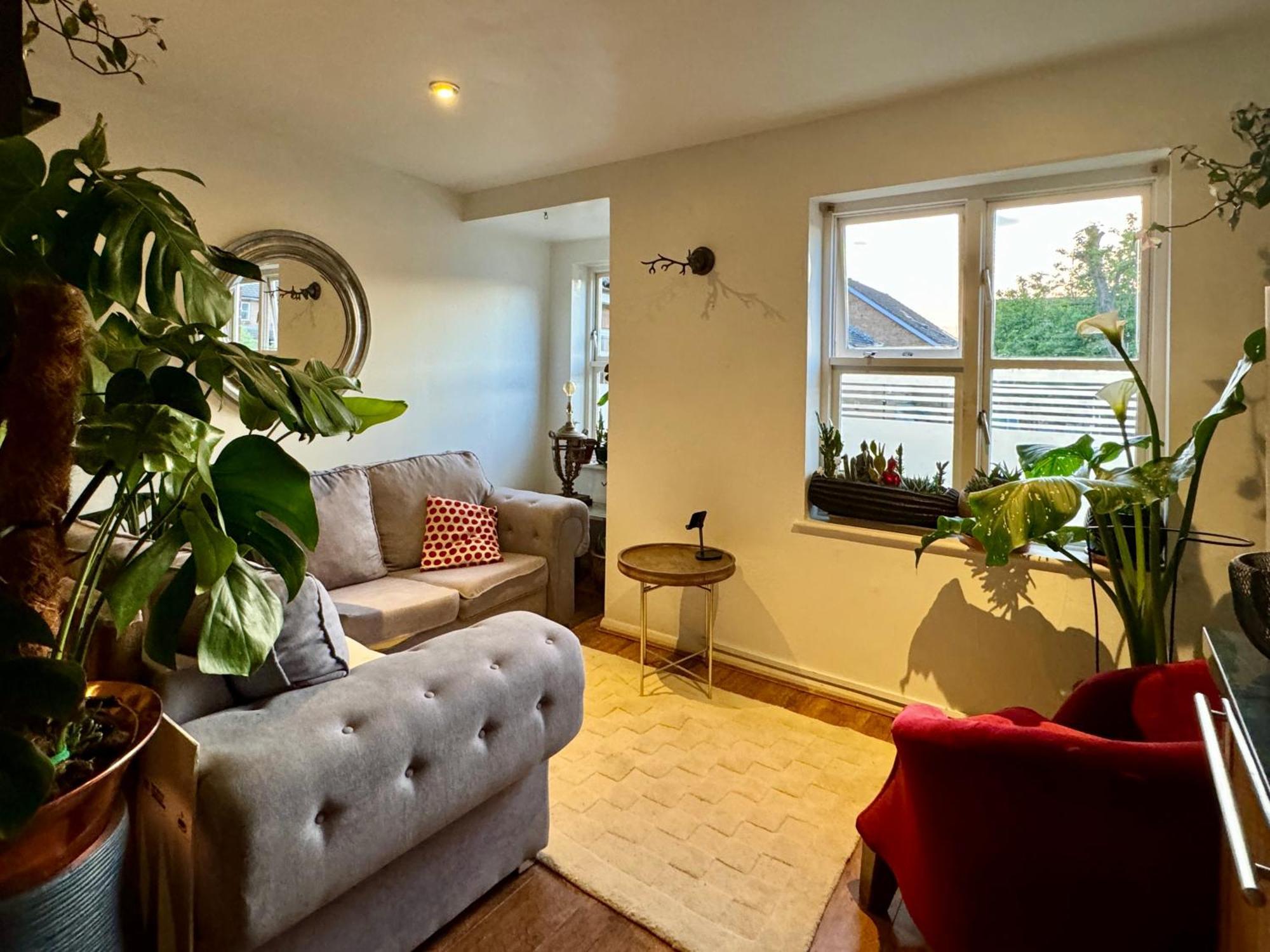 Private Room In A Stylish Flat Londra Exterior foto