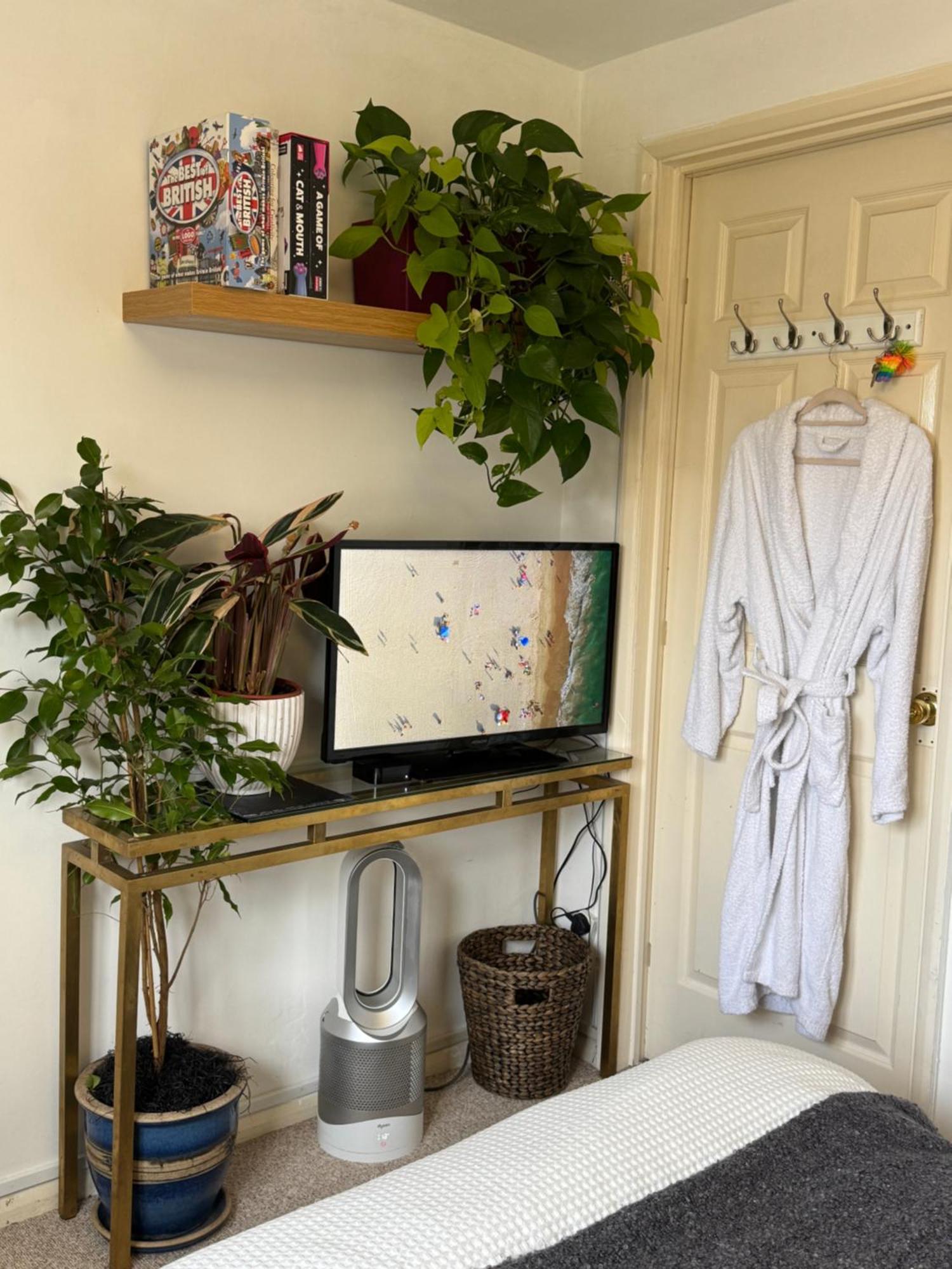 Private Room In A Stylish Flat Londra Exterior foto